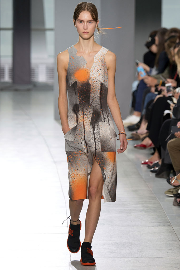 Christopher Kane（克里斯托弗·凯恩）2024伦敦时装秀