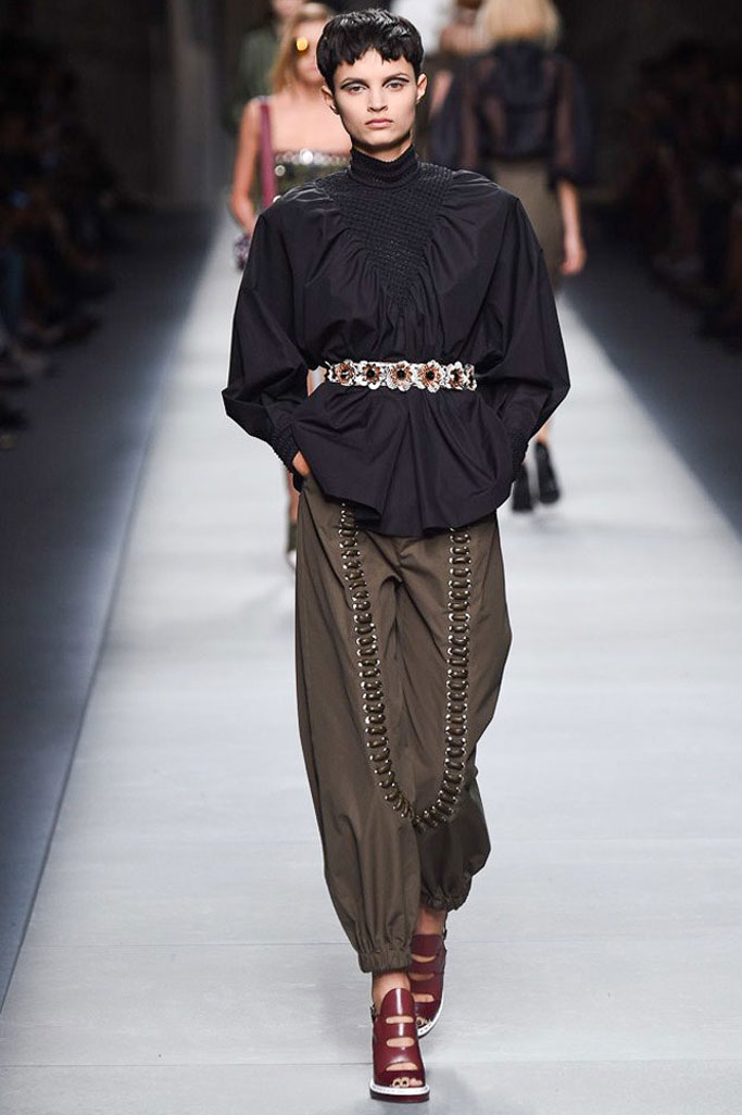 Fendi（芬迪）2024米兰时装秀