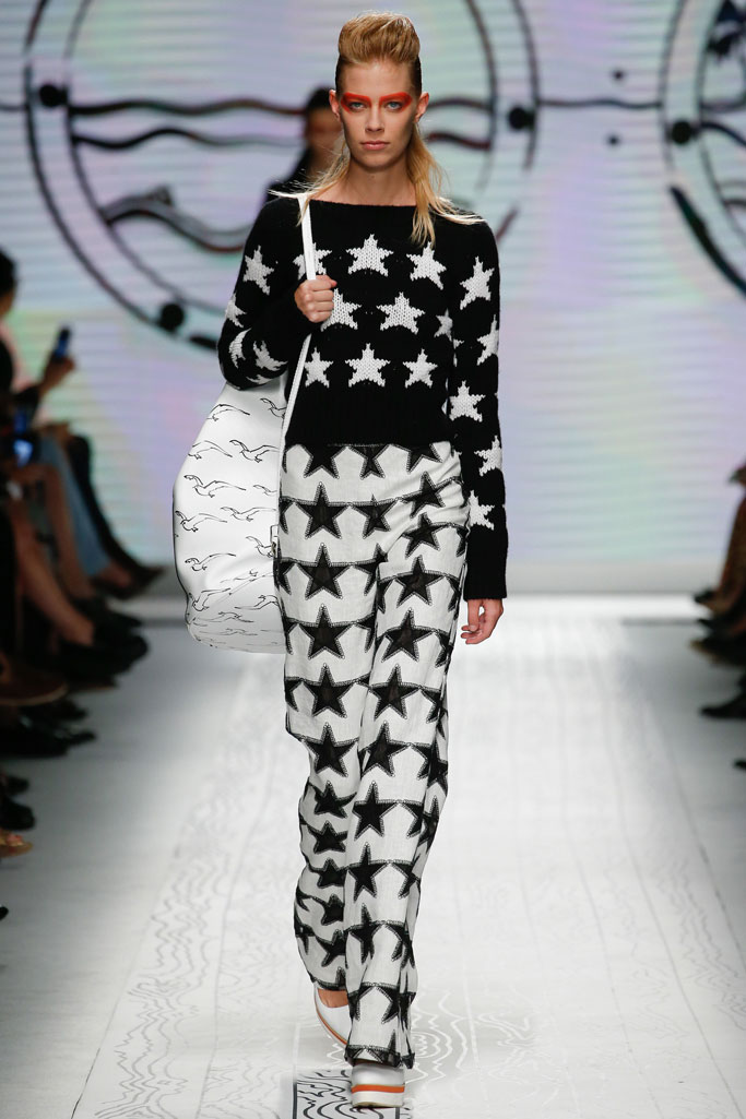 Max Mara（麦丝玛拉）2024米兰时装秀