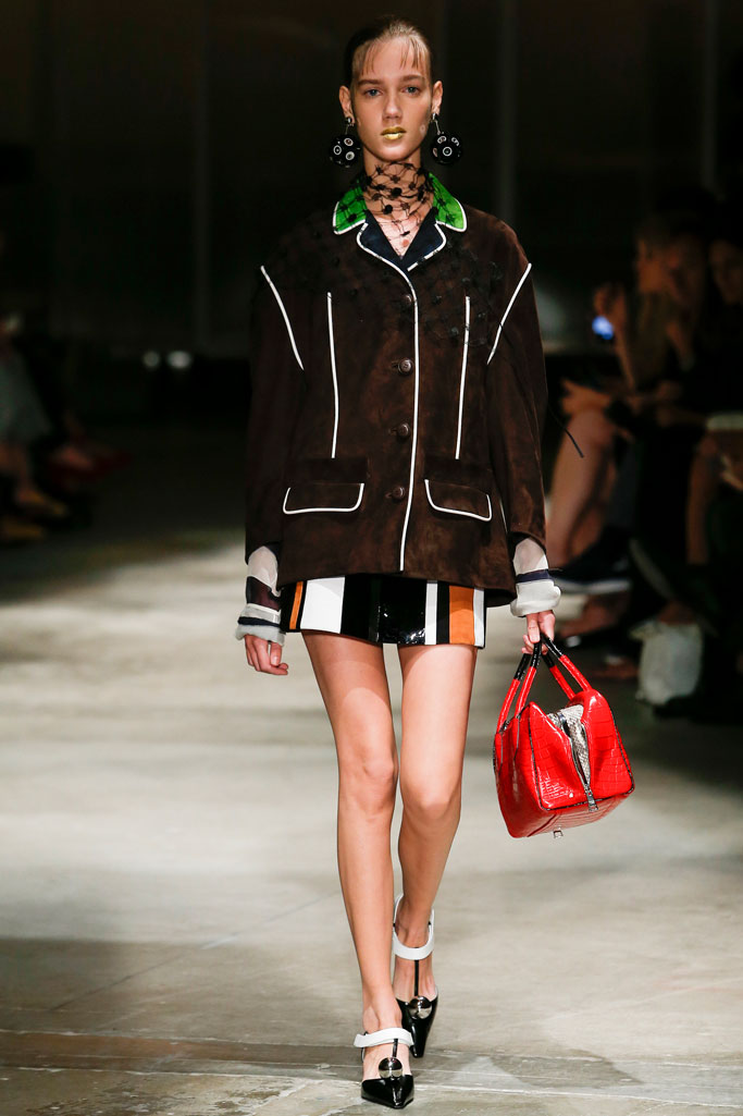Prada（普拉达）2024米兰时装秀
