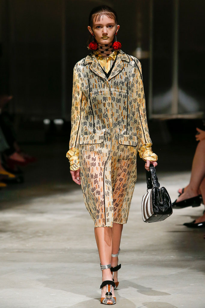 Prada（普拉达）2024米兰时装秀