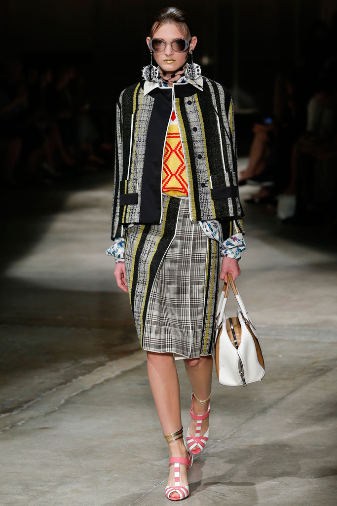 Prada（普拉达）2024米兰时装秀