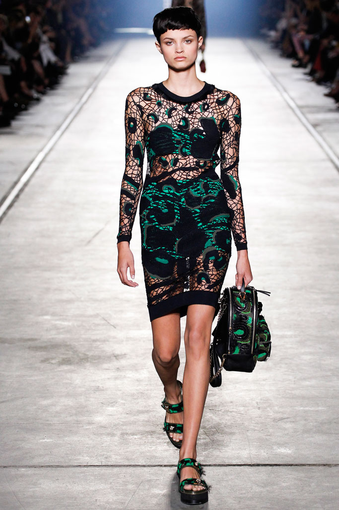 Versace（范思哲）2024米兰时装秀