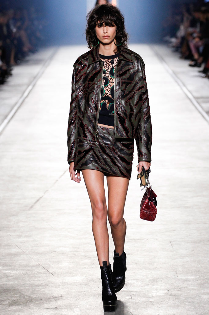 Versace（范思哲）2024米兰时装秀