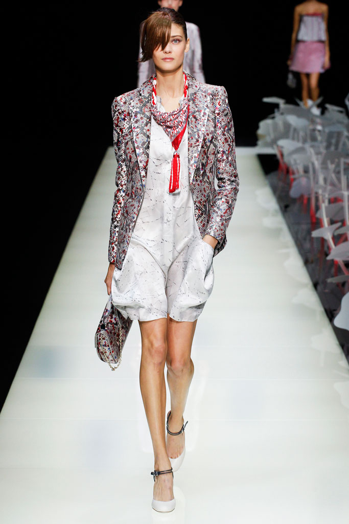 Giorgio Armani（乔治·阿玛尼）2024米兰时装秀