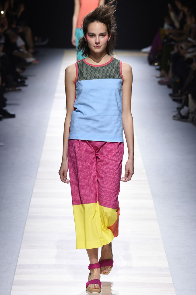 Issey Miyake（三宅一生）2024巴黎时装秀