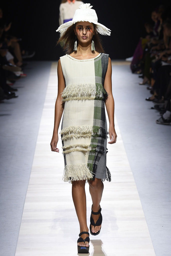 Issey Miyake（三宅一生）2024巴黎时装秀