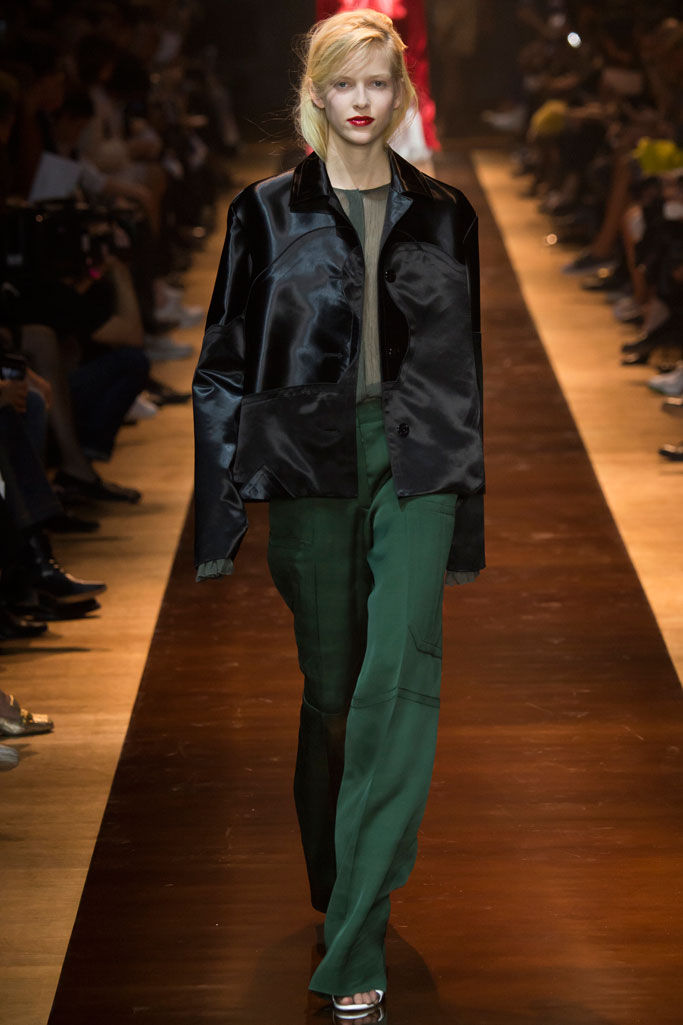 Nina Ricci（莲娜丽姿）2024巴黎时装秀