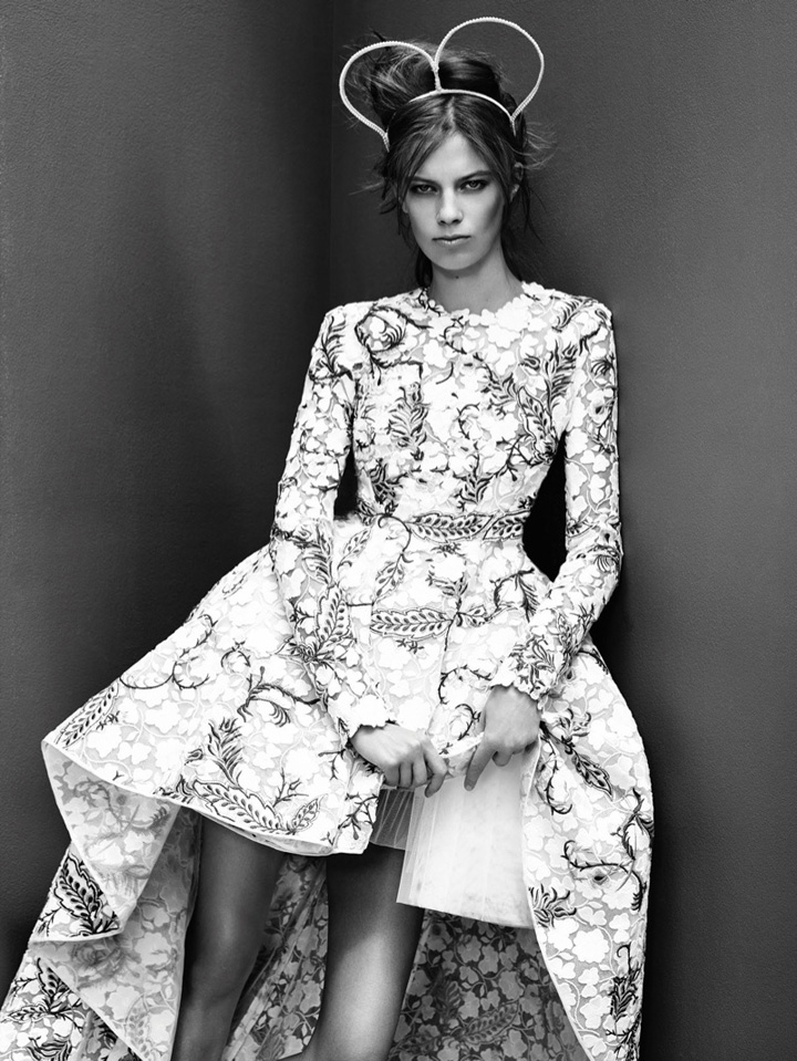 超模Lexi Boling《Vogue服饰与美容》杂志高定梦幻大片
