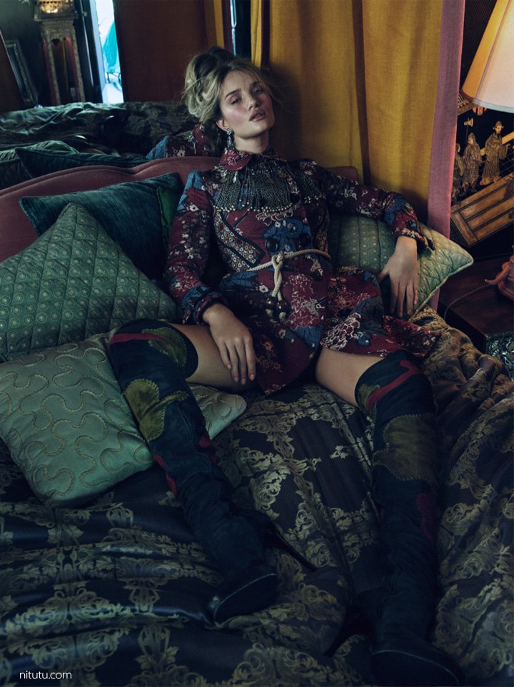 超模 Rosie Huntington-Whiteley《Vogue》杂志时尚大片