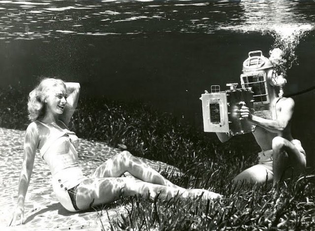 水下摄影开山鼻祖Bruce Mozert 1938年的水下摄影