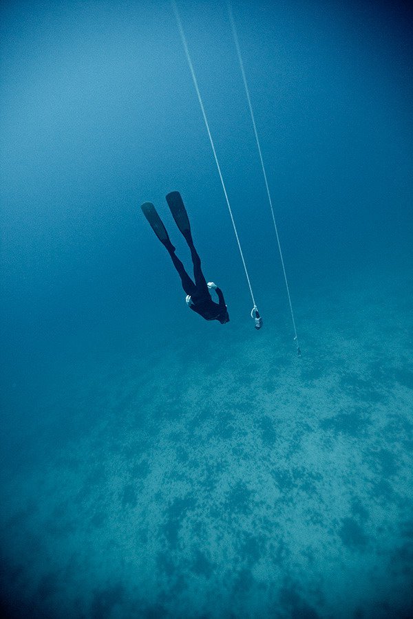 自由摄影师Enric Adrian Gener 人与深海摄影