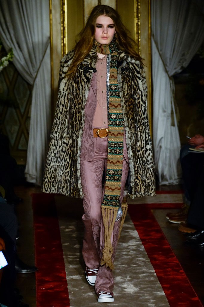 Roberto Cavalli（罗伯特·卡沃利）2024米兰时装周男装秀