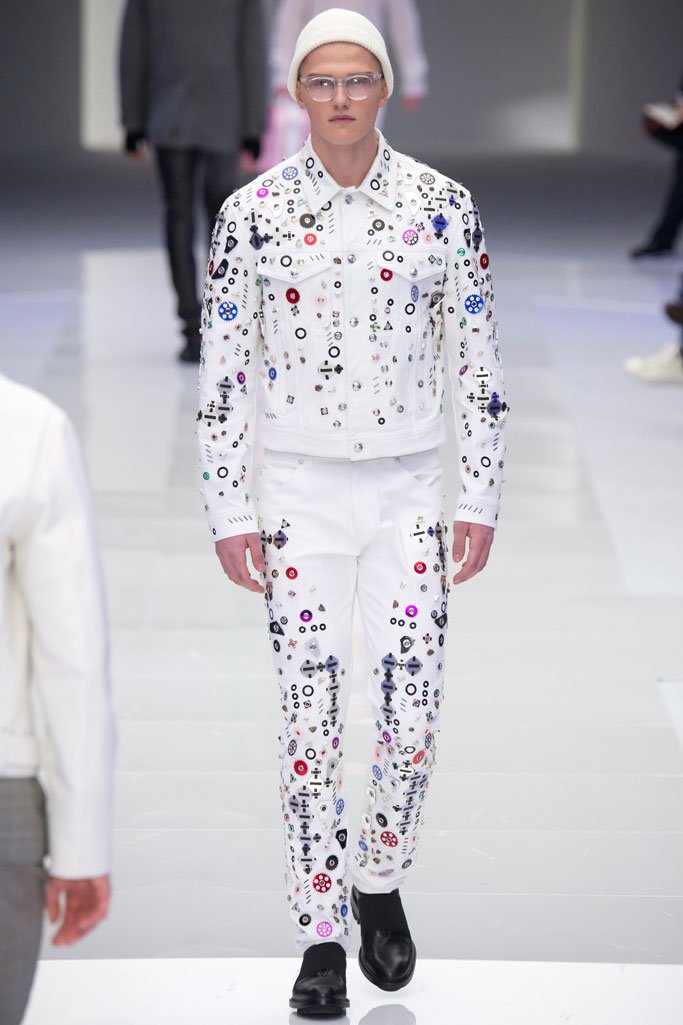 Versace（范思哲）2024米兰时装周男装秀