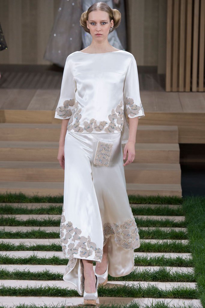 Chanel（香奈儿）2024春夏巴黎时装周时装秀