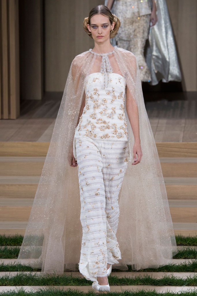 Chanel（香奈儿）2024春夏巴黎时装周时装秀