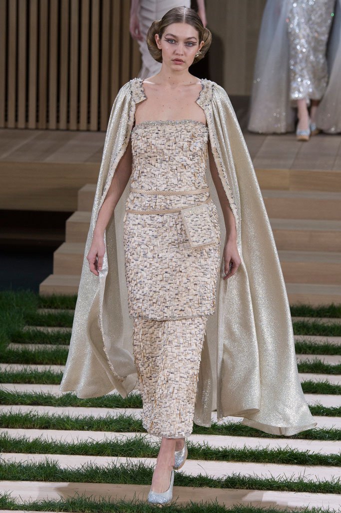 Chanel（香奈儿）2024春夏巴黎时装周时装秀