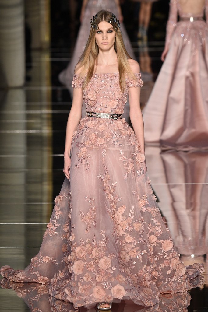 Zuhair Murad（祖海·慕拉）2024时装发布会女装秀