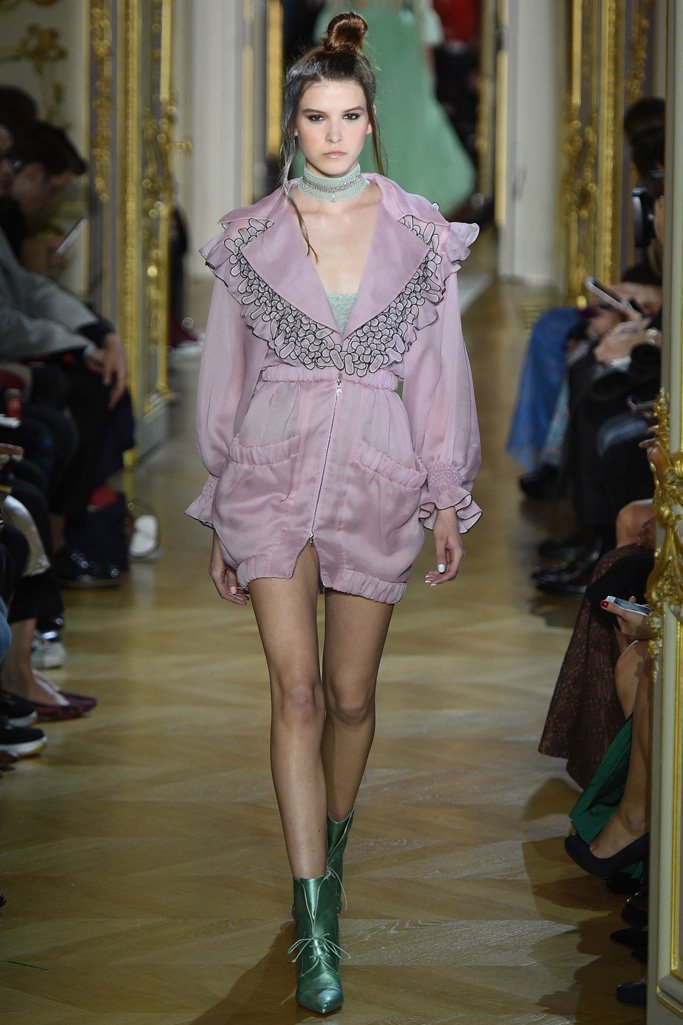 Ulyana Sergeenko（优丽亚娜·瑟吉安科）2024春夏时装秀