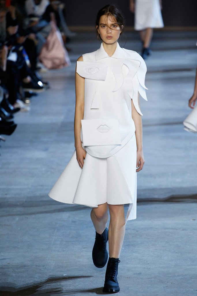 Viktor & Rolf（维果罗夫）2024时装发布会女装秀