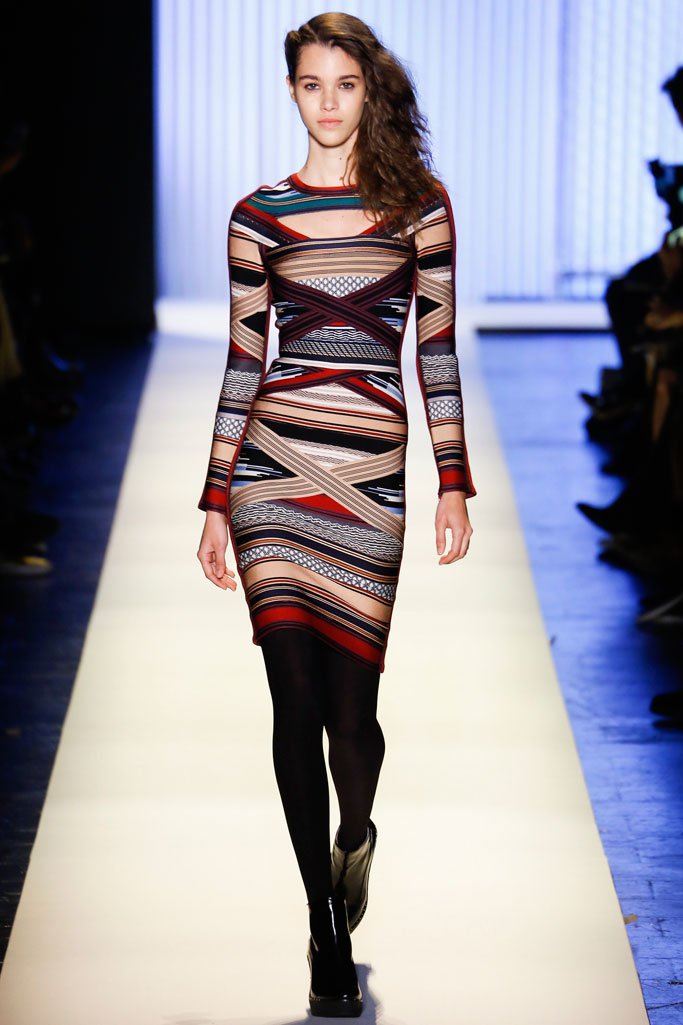 Hervé Léger by Max Azria 2024纽约时装周女装秀