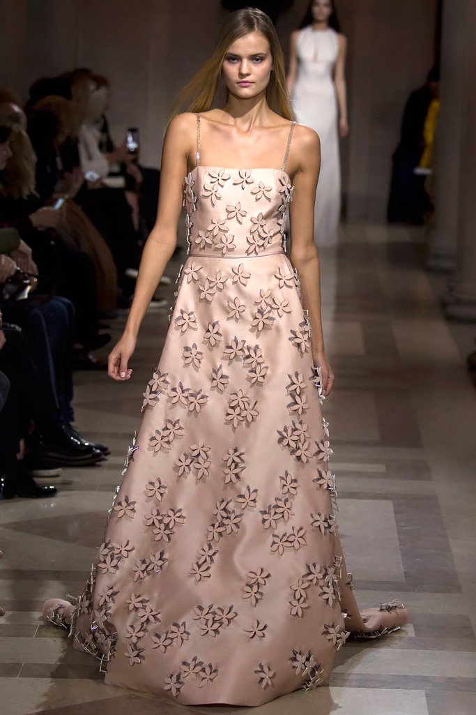 Carolina Herrera（卡罗琳娜·埃莱拉） 2024纽约时装周女装秀