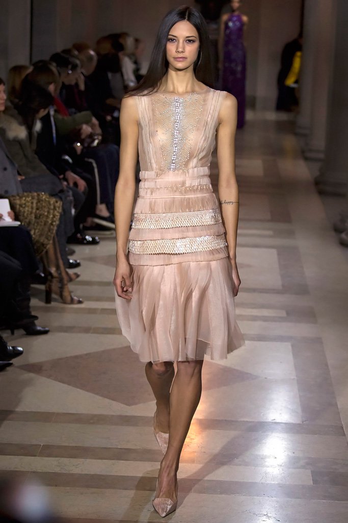 Carolina Herrera（卡罗琳娜·埃莱拉） 2024纽约时装周女装秀