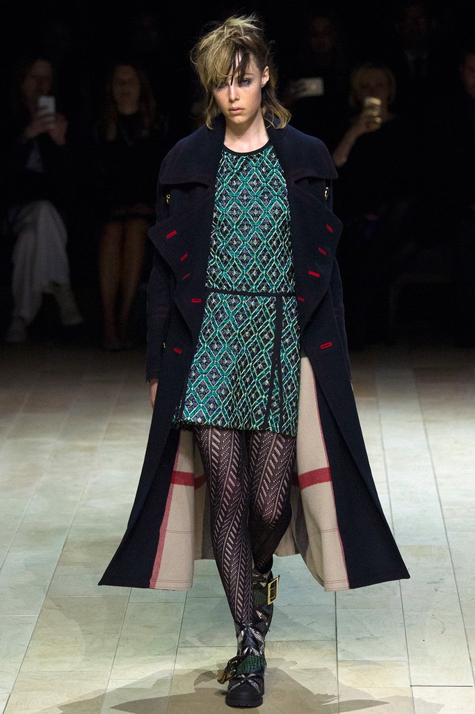 Burberry（博柏利）2024伦敦时装周女装秀