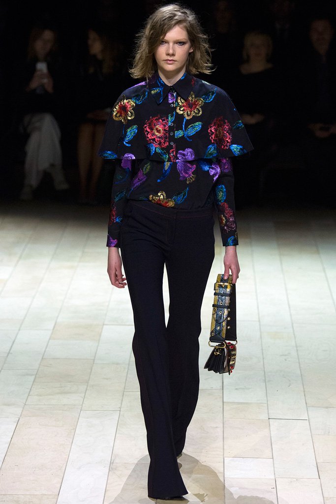 Burberry（博柏利）2024伦敦时装周女装秀