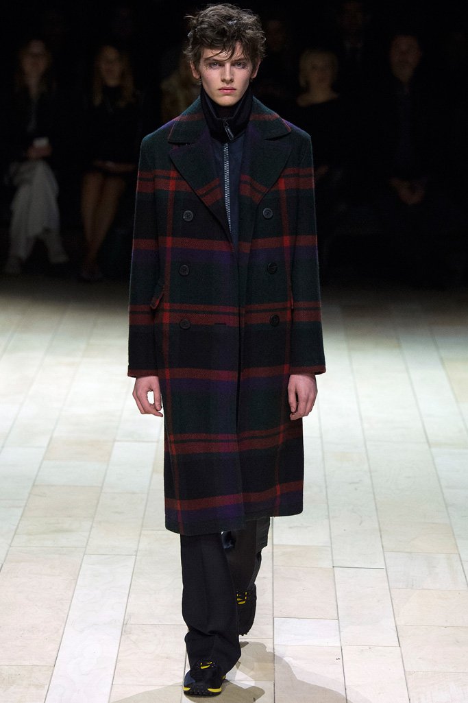 Burberry（博柏利）2024伦敦时装周女装秀