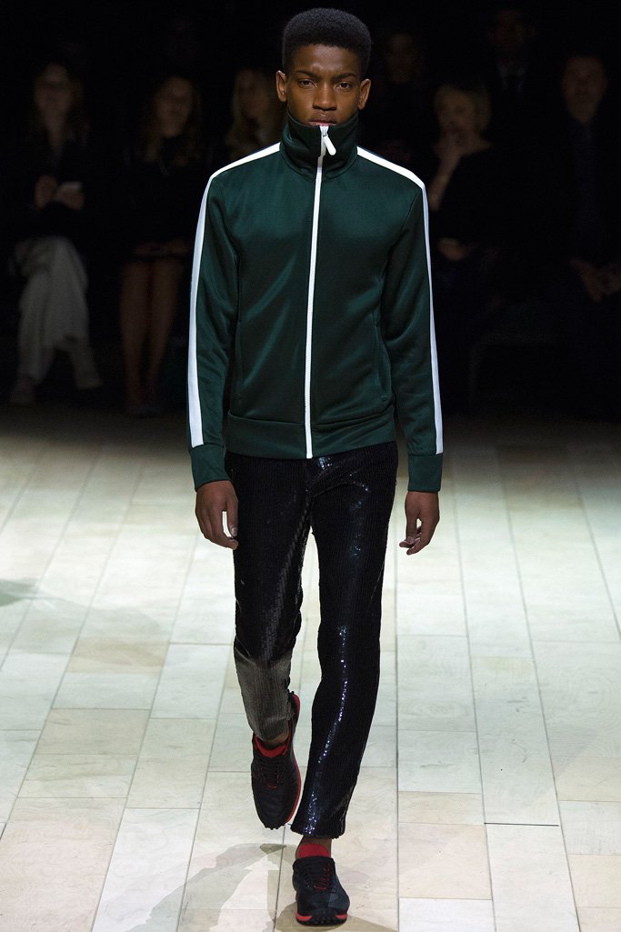 Burberry（博柏利）2024伦敦时装周女装秀