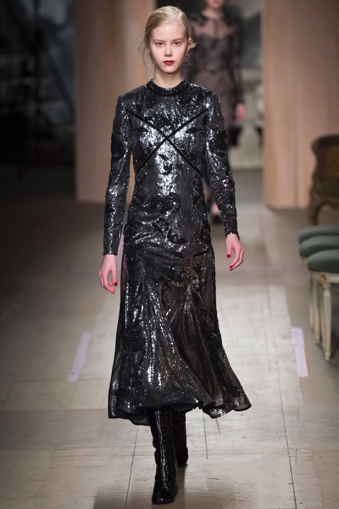 Erdem（艾尔丹姆）2024伦敦时装周女装发布会