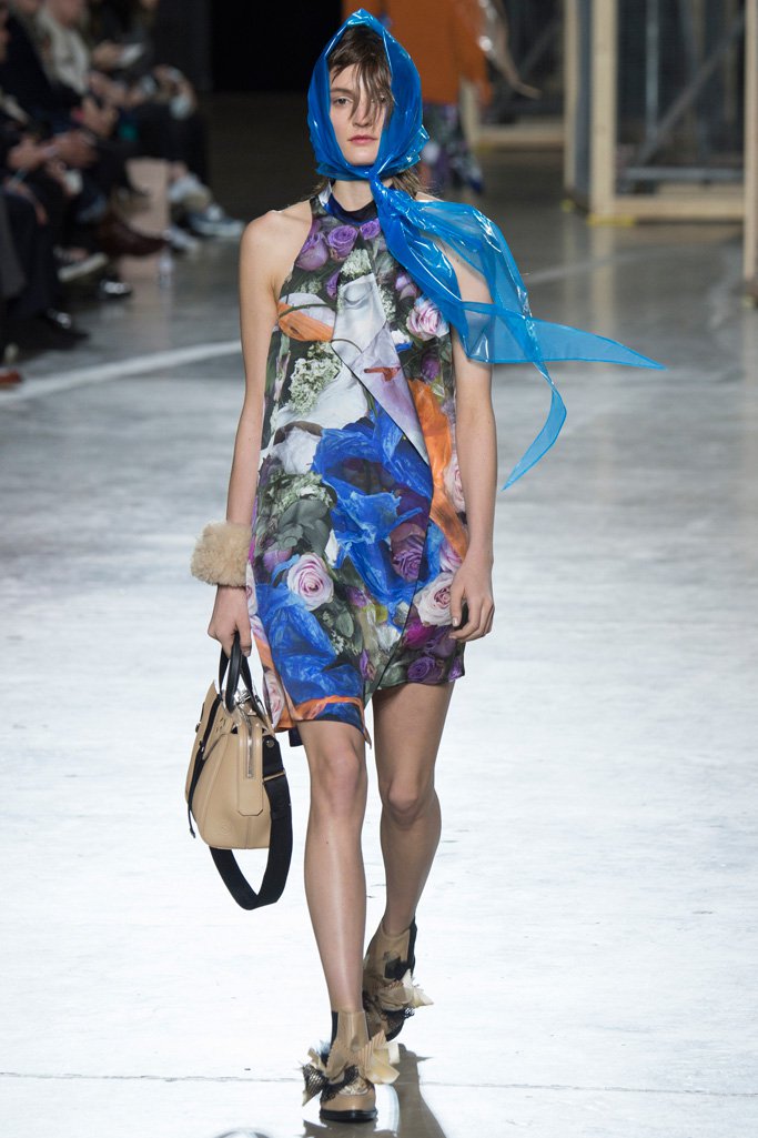 Christopher Kane 2024伦敦时装周女装发布会