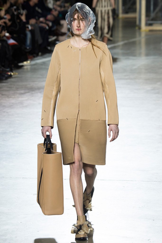 Christopher Kane 2024伦敦时装周女装发布会