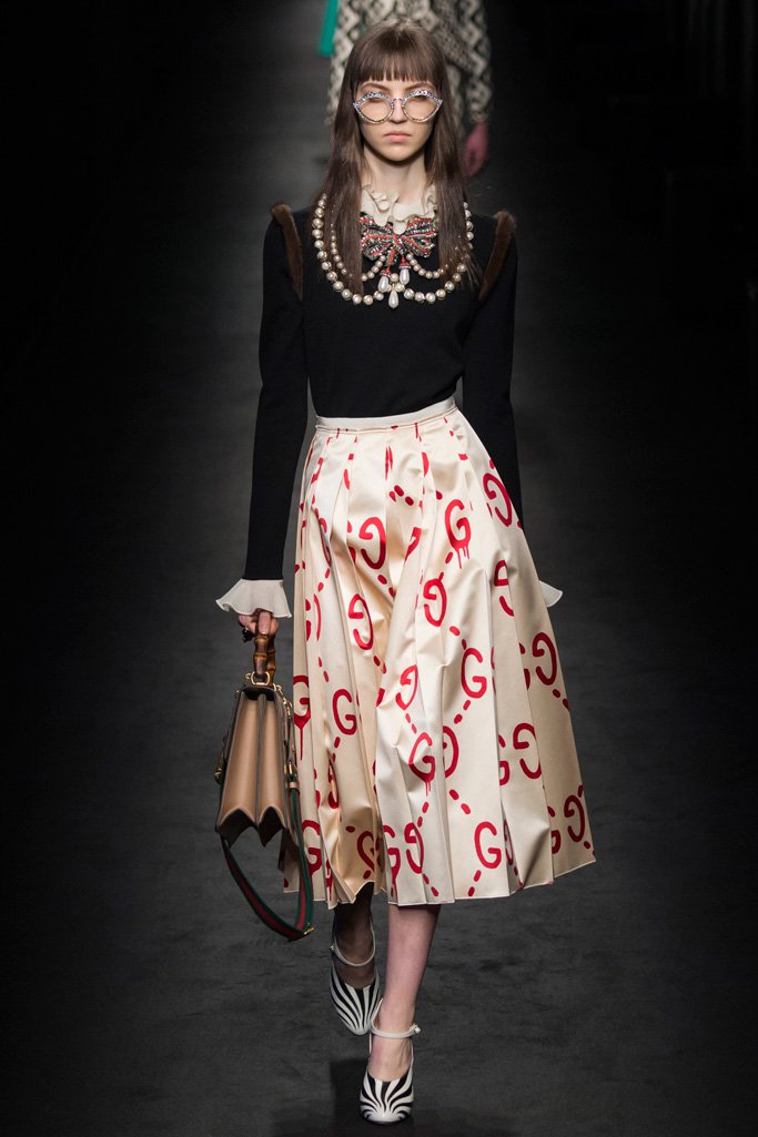 Gucci（古驰）2024米兰时装周女装发布会