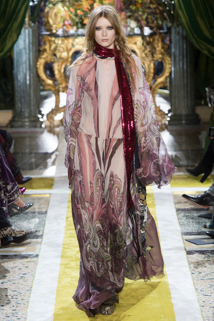 Roberto Cavalli 2024米兰时装周女装秀