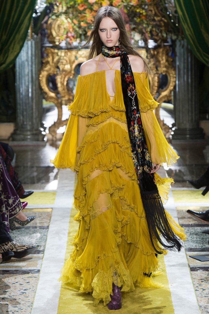 Roberto Cavalli 2024米兰时装周女装秀