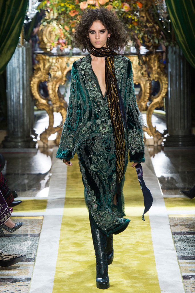 Roberto Cavalli 2024米兰时装周女装秀