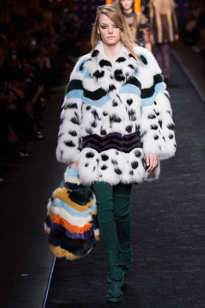 Fendi（芬迪）2024米兰时装周女装秀
