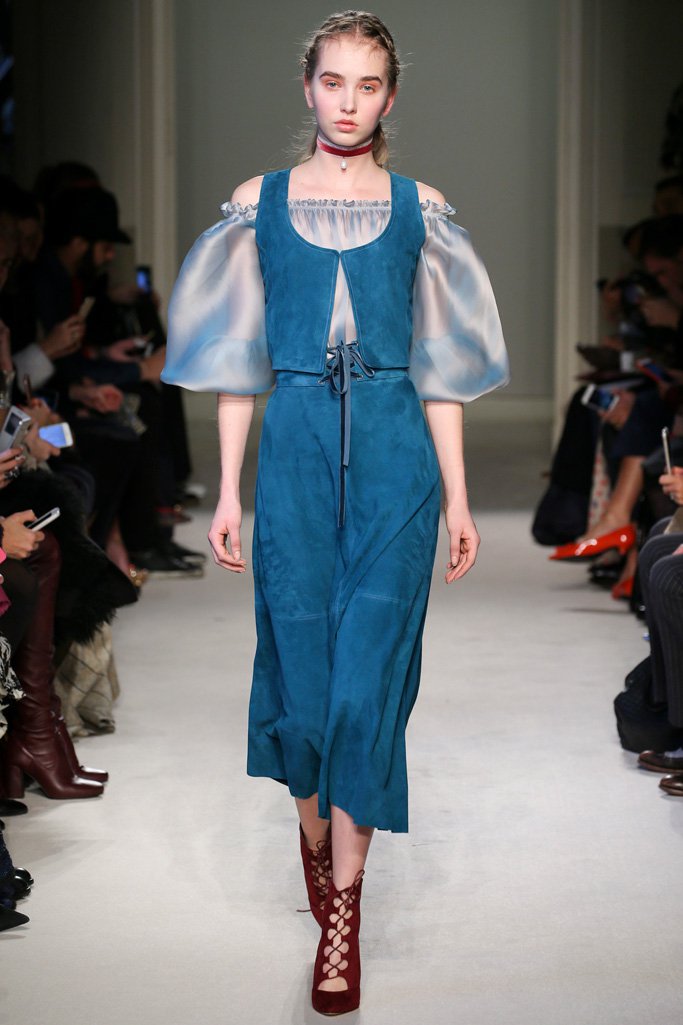 Luisa Beccaria 2024米兰时装周女装秀