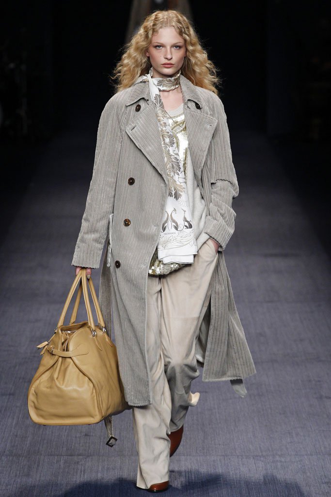 Trussardi（楚萨迪）2024米兰时装周女装秀