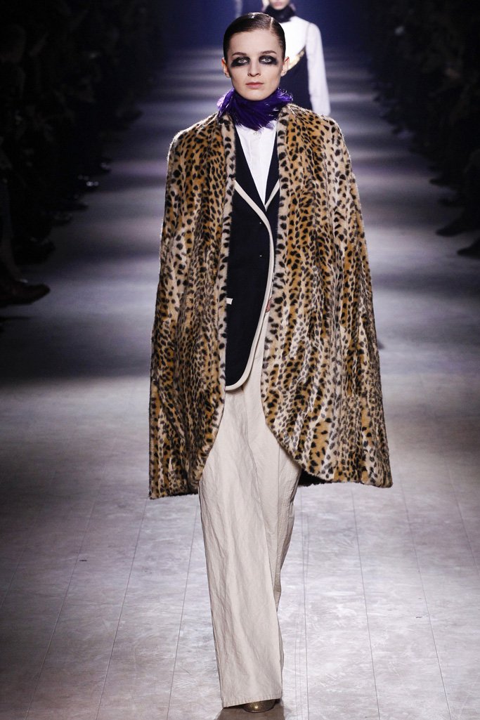 Dries Van Noten（德赖斯·范诺顿）2024巴黎时装周女装秀