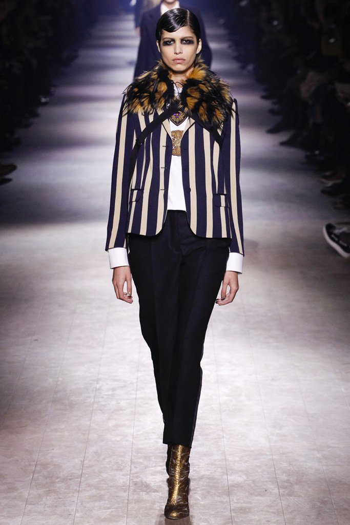 Dries Van Noten（德赖斯·范诺顿）2024巴黎时装周女装秀