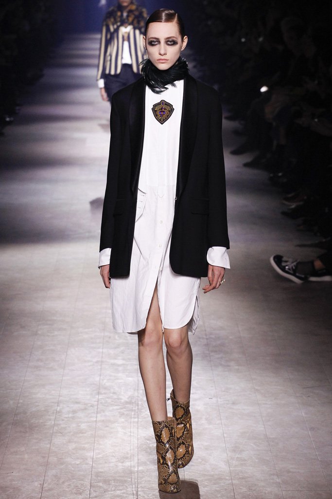 Dries Van Noten（德赖斯·范诺顿）2024巴黎时装周女装秀