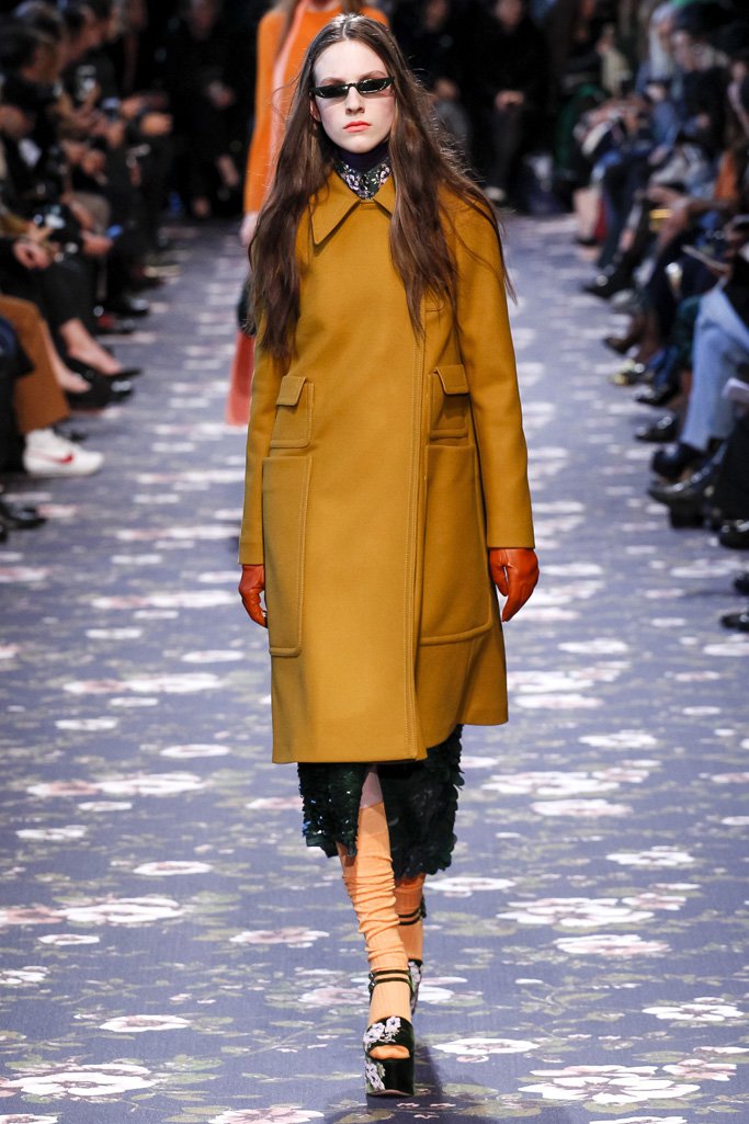 Rochas（巴黎罗莎）2024巴黎时装发布会女装秀 
