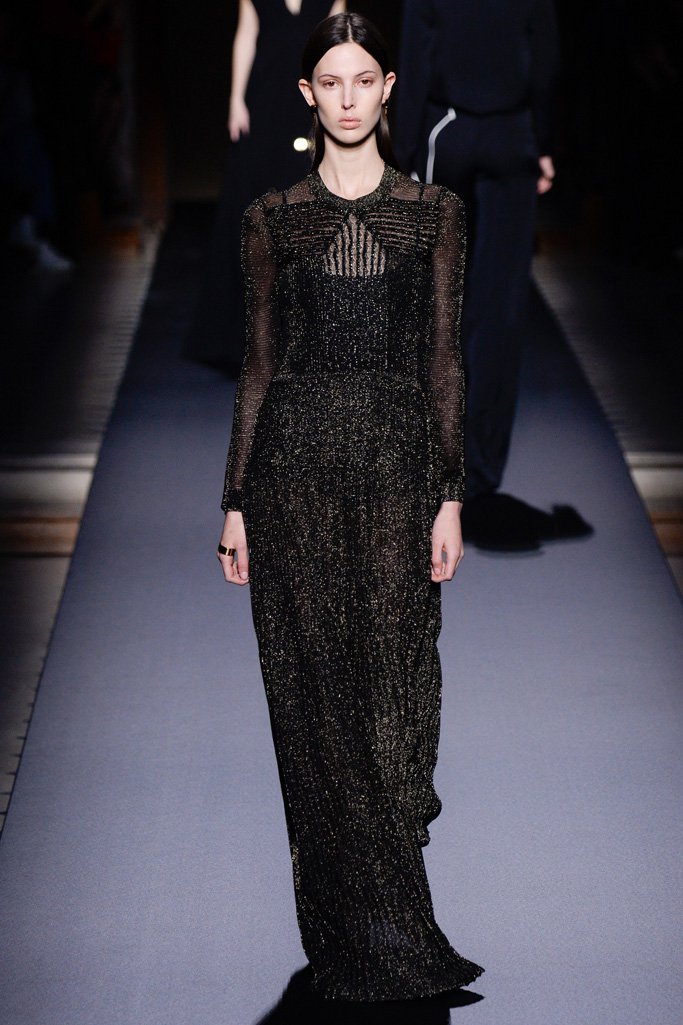 Vionnet（薇欧奈）2024巴黎时装周女装秀