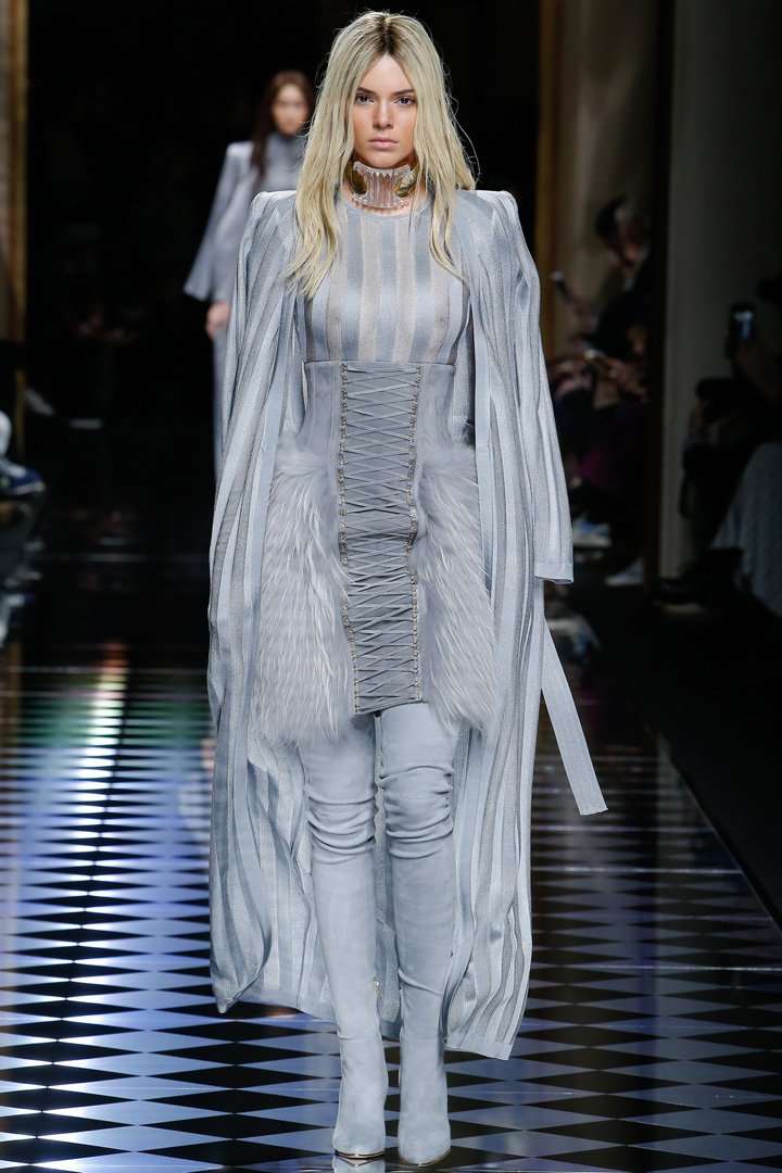 Balmain（巴尔曼）2024巴黎时装周女装秀