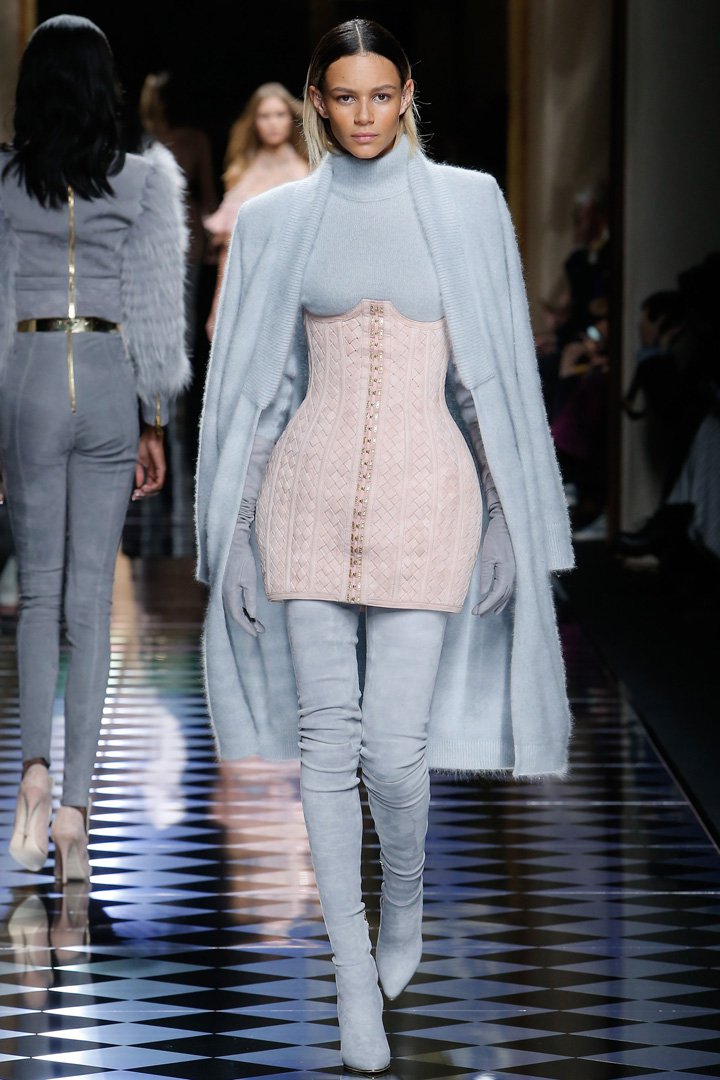 Balmain（巴尔曼）2024巴黎时装周女装秀