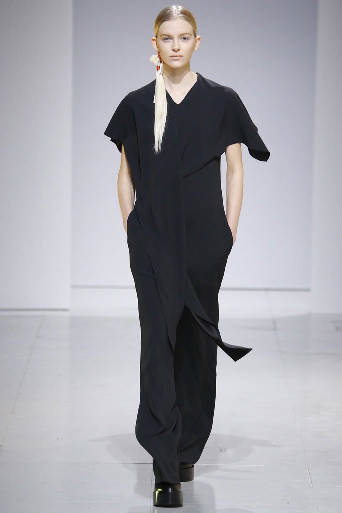 Chalayan（卡拉扬）2024巴黎时装周女装秀