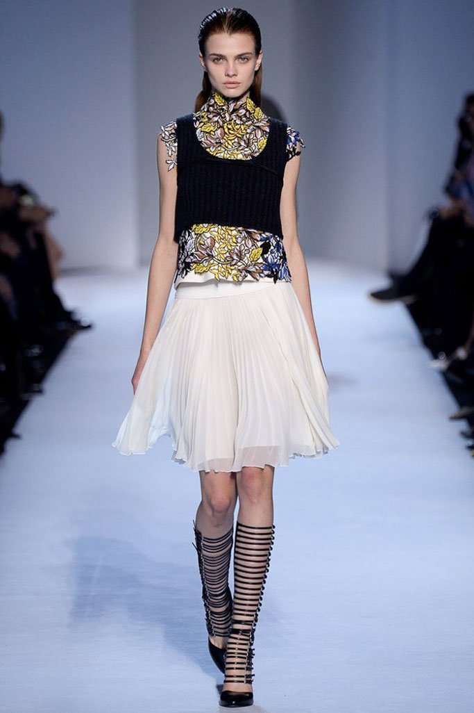 Giambattista Valli 2024巴黎时装周女装秀